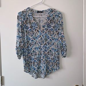 A cute blue and brown Max Jeans top!